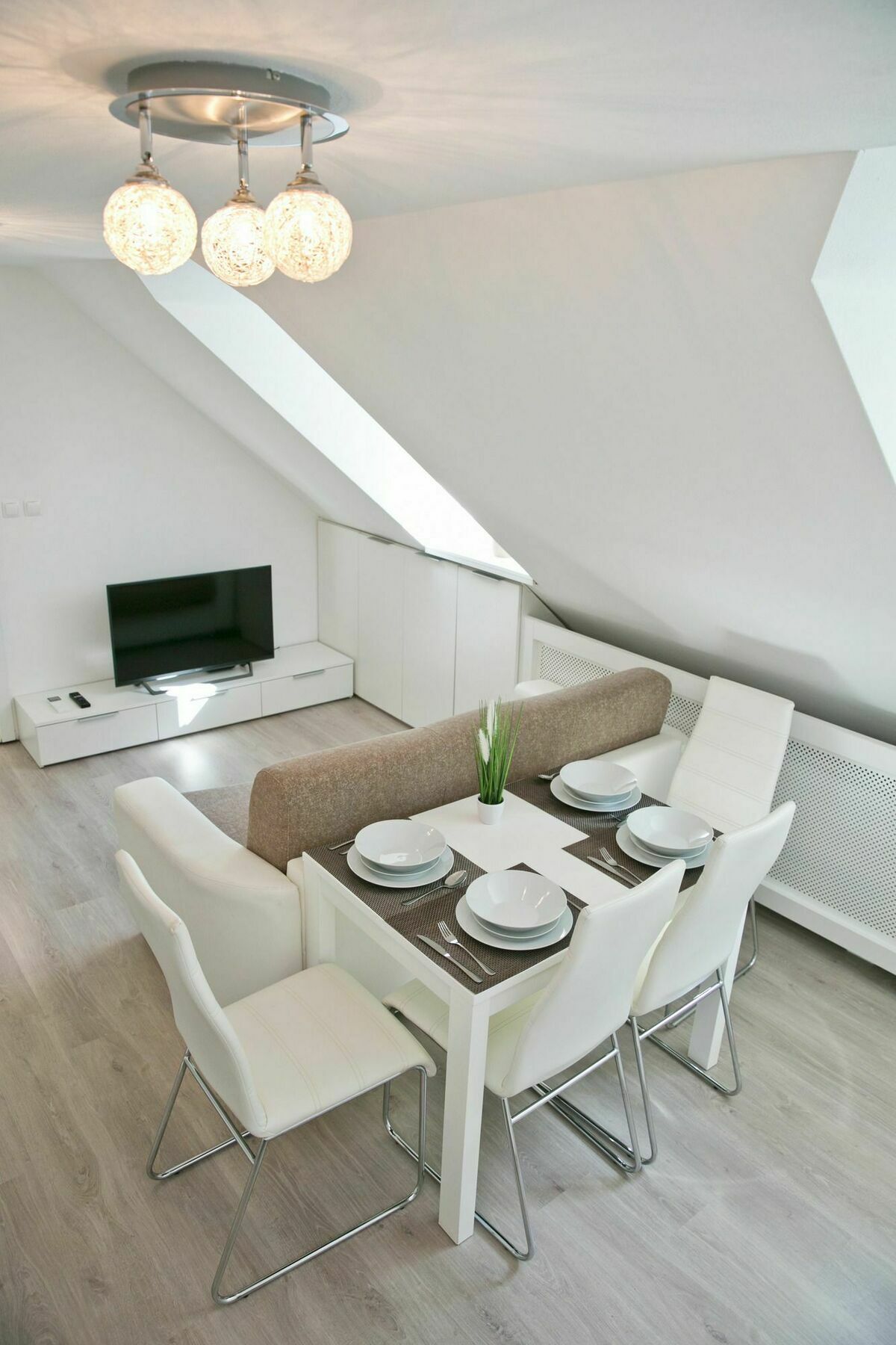Hisa Pod Gradom Ljubljana
